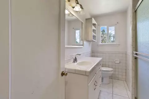 Bath - 2035 Haddon Ave, Modesto, CA 95354 photo 1 of 1