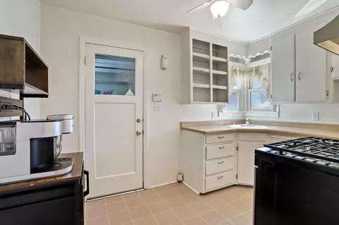 Kitchen - 2035 Haddon Ave, Modesto, CA 95354 photo 1 of 4
