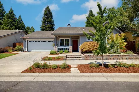 741 Fifteen Mile Dr, Roseville, CA 95678