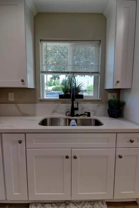 215 Glenn Ave, Modesto, CA 95358 photo 11