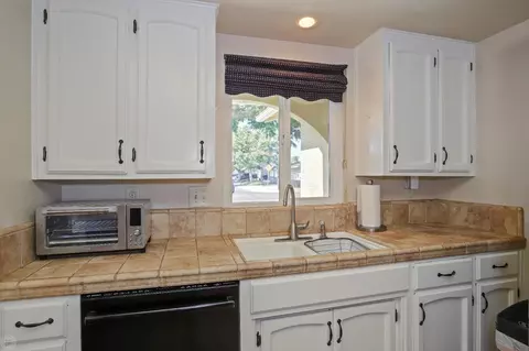 Kitchen - 2325 W Rumble Rd, Modesto, CA 95350 photo 3 of 4
