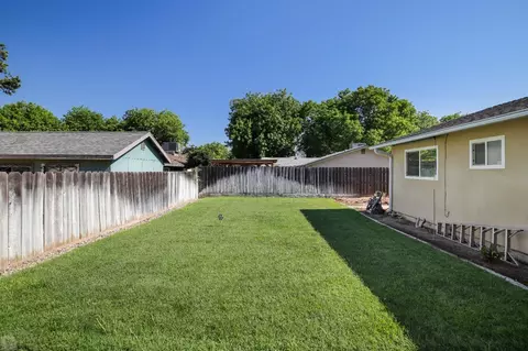 Exterior - 2325 W Rumble Rd, Modesto, CA 95350 photo 4 of 11