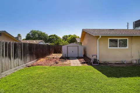 Exterior - 2325 W Rumble Rd, Modesto, CA 95350 photo 6 of 11