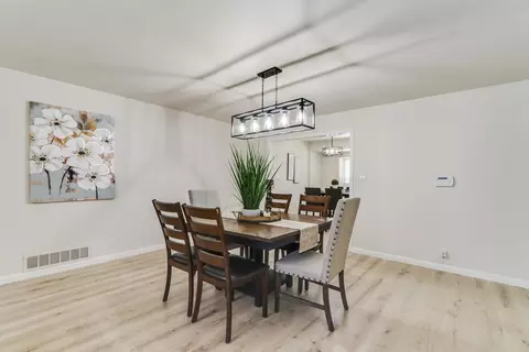 Dining - 3227 Root Ave, Carmichael, CA 95608 photo 4 of 10