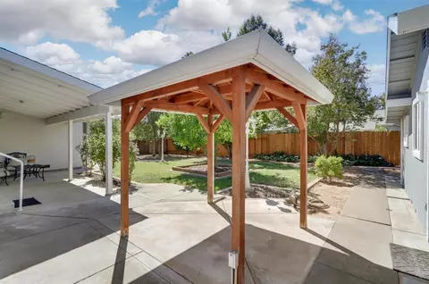 Exterior - 3227 Root Ave, Carmichael, CA 95608 photo 12 of 20