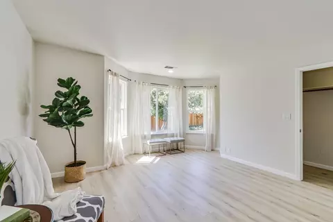 Living - 3227 Root Ave, Carmichael, CA 95608 photo 7 of 7