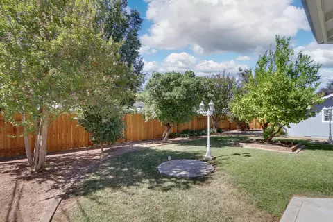 Exterior - 3227 Root Ave, Carmichael, CA 95608 photo 16 of 20