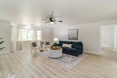 Living - 3227 Root Ave, Carmichael, CA 95608 photo 2 of 7