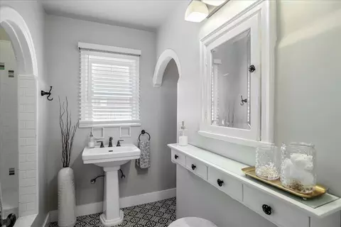 Bath - 119 Achor Ct, Modesto, CA 95354 photo 1 of 3