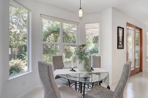 Dining - 1205 Villaverde Ln, Davis, CA 95618 photo 4 of 5