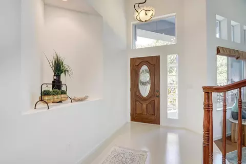 Entry Way - 1205 Villaverde Ln, Davis, CA 95618 photo 4 of 7