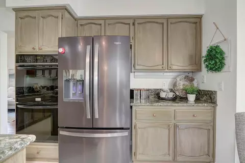 Kitchen - 1205 Villaverde Ln, Davis, CA 95618 photo 9 of 10