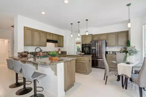 Kitchen - 1205 Villaverde Ln, Davis, CA 95618 photo 3 of 10