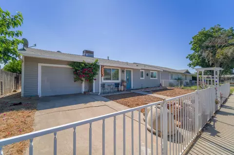 616 Summit Ct, Modesto, CA 95357 photo 2