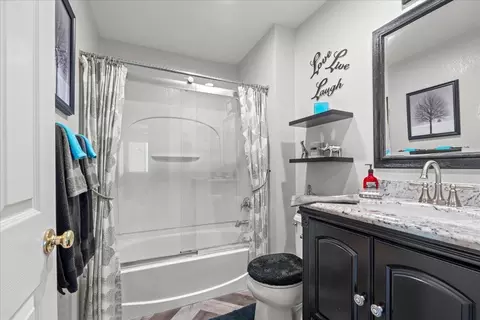 2112 Rampart St, Modesto, CA 95355 photo 24