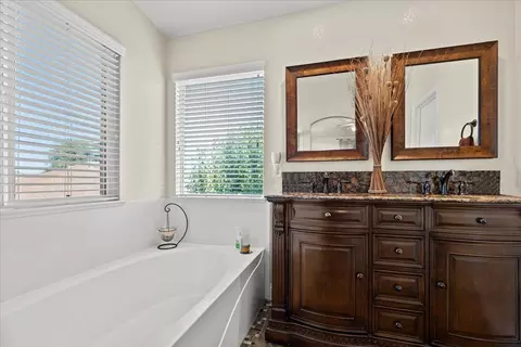2112 Rampart St, Modesto, CA 95355 photo 33