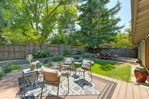 Exterior - 2620 Blackburn Dr, Davis, CA 95618 photo 4 of 6