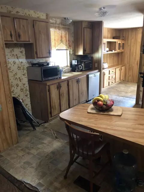 1200 S Carpentar, Modesto, CA 95351 photo 4