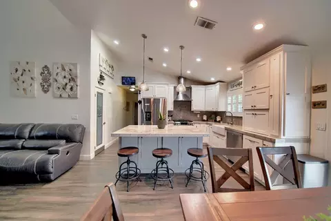 Kitchen - 3928 Rickman Way, Ceres, CA 95307 photo 6 of 10