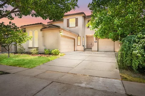 9502 Mainline Dr, Elk Grove, CA 95624
