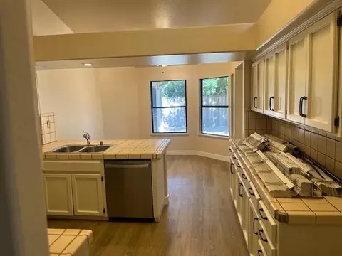 500 W Clover Ave, Patterson, CA 95363 photo 8