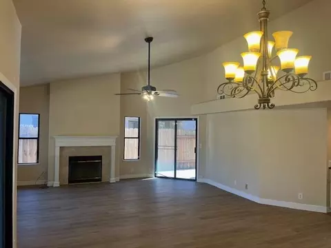 500 W Clover Ave, Patterson, CA 95363 photo 5