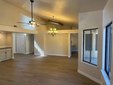 500 W Clover Ave, Patterson, CA 95363 photo 3