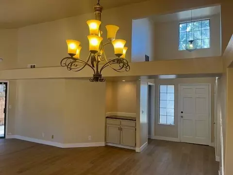 500 W Clover Ave, Patterson, CA 95363 photo 2