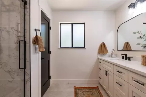 Bath - 4961 Jackrabbit Dr, Placerville, CA 95667 photo 2 of 5