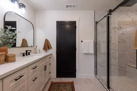 Bath - 4961 Jackrabbit Dr, Placerville, CA 95667 photo 3 of 5