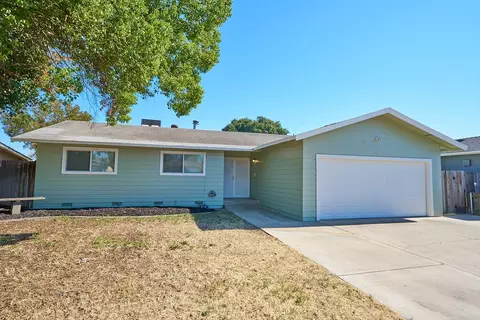 Exterior - 580 E Monte Vista Ave, Turlock, CA 95382 photo 1 of 4