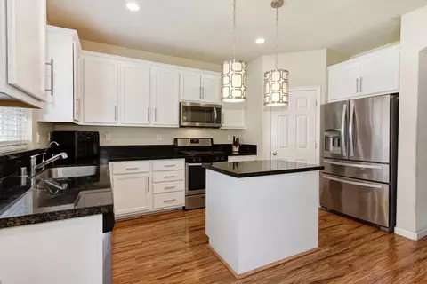 471 Ashwick Loop, Sacramento, CA 95823 photo 9
