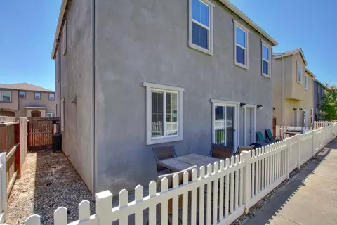 471 Ashwick Loop, Sacramento, CA 95823 photo 38