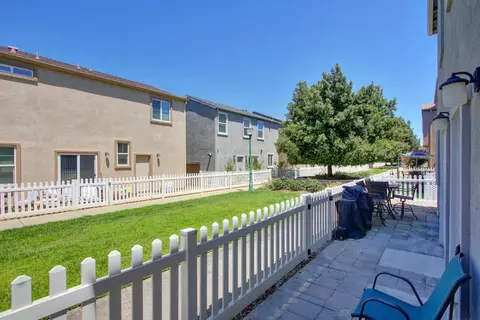 471 Ashwick Loop, Sacramento, CA 95823 photo 35