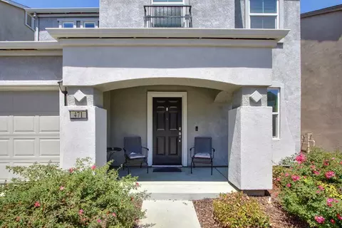 471 Ashwick Loop, Sacramento, CA 95823 photo 2