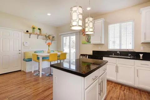 471 Ashwick Loop, Sacramento, CA 95823 photo 17