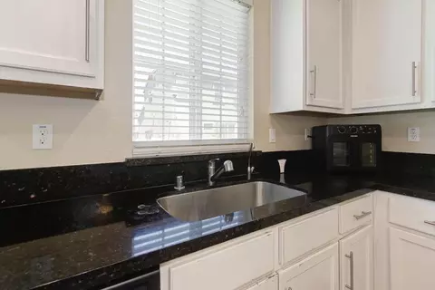 471 Ashwick Loop, Sacramento, CA 95823 photo 14