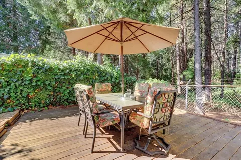 44 Primrose Ln, Grass Valley, CA 95945 photo 10