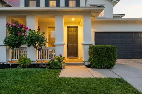 Exterior - 7953 Red Ruby Way, Antelope, CA 95843 photo 6 of 20