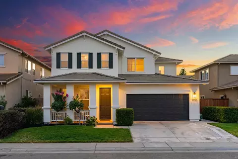 Exterior - 7953 Red Ruby Way, Antelope, CA 95843 photo 4 of 20