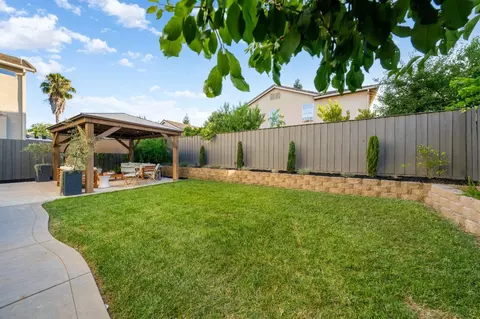 Exterior - 7953 Red Ruby Way, Antelope, CA 95843 photo 19 of 20