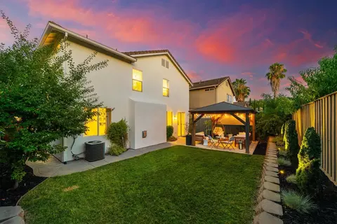 Exterior - 7953 Red Ruby Way, Antelope, CA 95843 photo 7 of 20