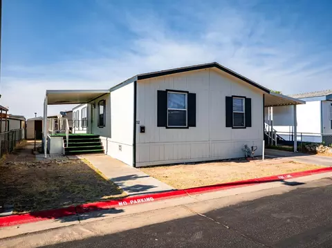 2545 E Ave I #52, Lancaster, CA 93535