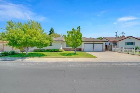 Other - 1014 E Alameda St, Manteca, CA 95336 photo 2 of 7