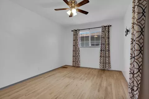 Bedroom - 1014 E Alameda St, Manteca, CA 95336 photo 2 of 2