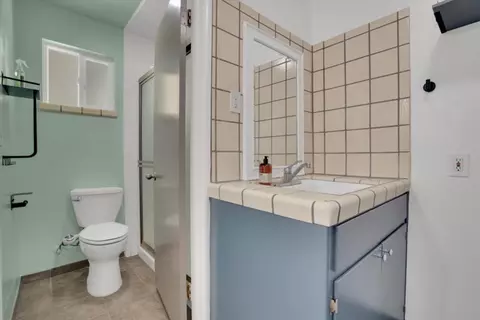 Bath - 1014 E Alameda St, Manteca, CA 95336 photo 1 of 3