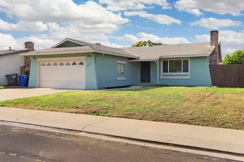 Exterior - 1354 Mitchell Ln, Manteca, CA 95336 photo 6 of 6