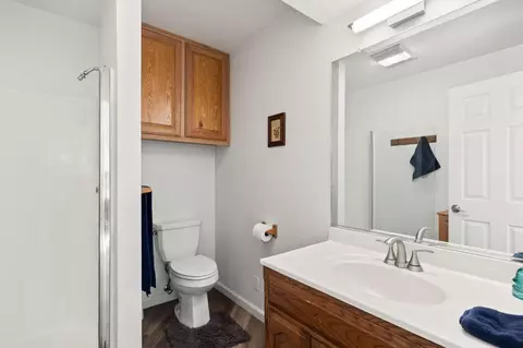 Bath - 1395 Blue Tent Ct, Cool, CA 95614 photo 1 of 7