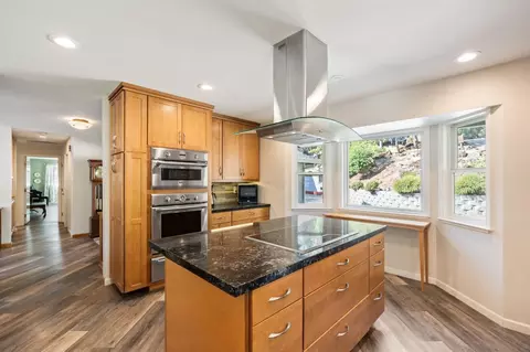 Kitchen - 1395 Blue Tent Ct, Cool, CA 95614 photo 4 of 5