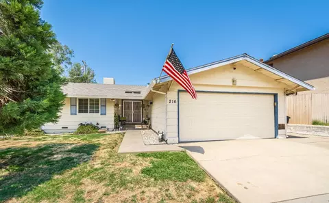 216 Canterbury Ave, Roseville, CA 95678